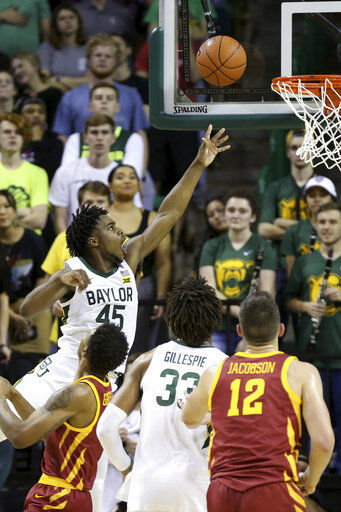 No. 2 Baylor wins 13th in a row 68-55 over Iowa State